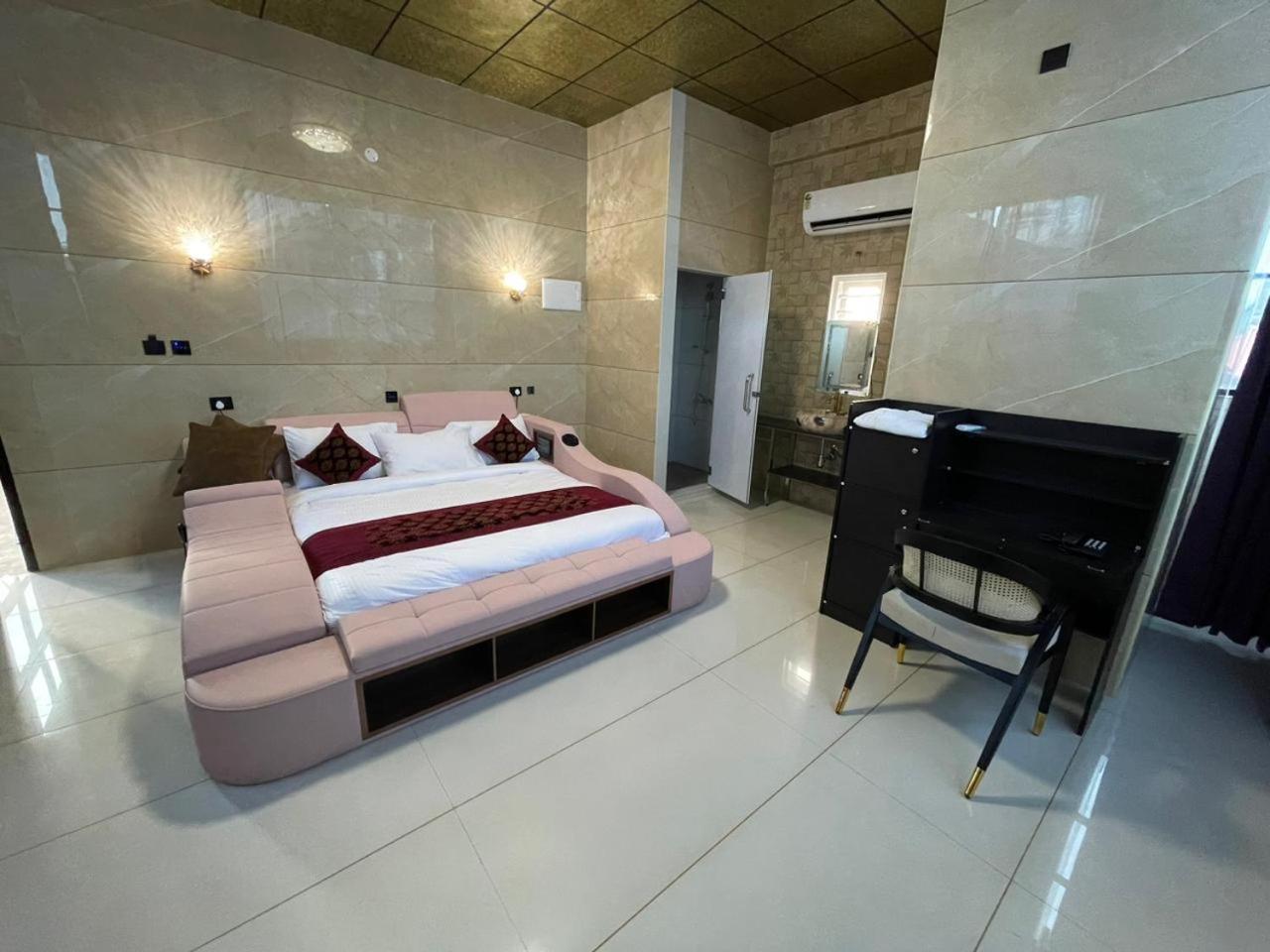 ホテル Willington & Harbour View Residency Kochi エクステリア 写真