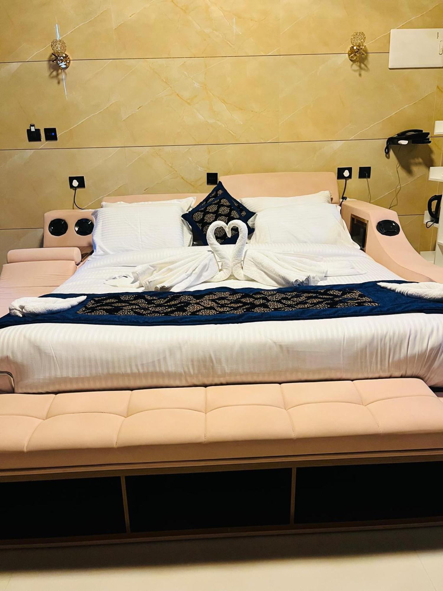ホテル Willington & Harbour View Residency Kochi エクステリア 写真